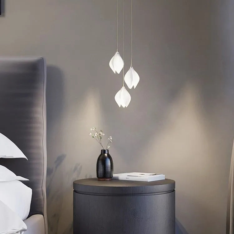 Ceramic magnolia single head pendant light with Nordic minimalist design