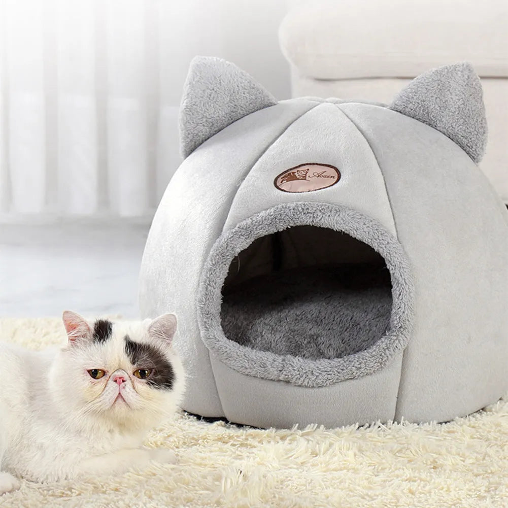 Large enclosed cat winter nest with fleece interior and sofa bed design