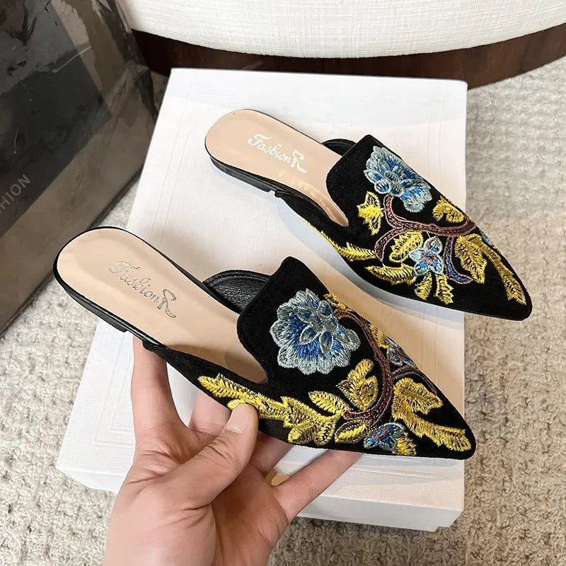 Baotou embroidered slippers for women summer casual round toe PU rubber flat sandals black and blue