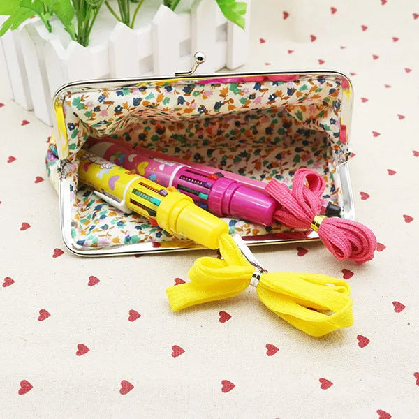 Women's embroidered fabric wallet with floral pattern in beige, green, orange, purple, 18x9.5cm retro style