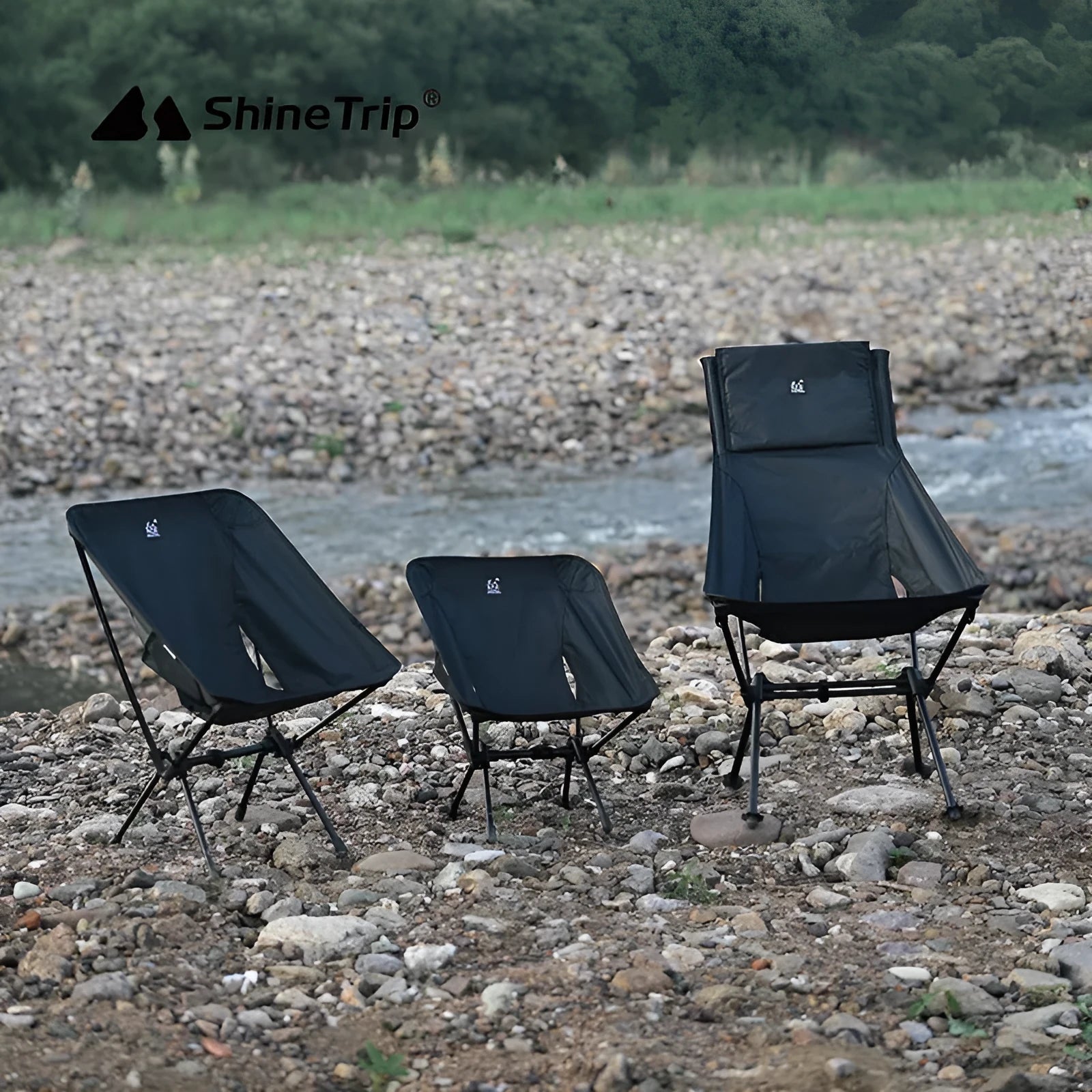Aluminium alloy foldable moon chair with Oxford cloth seat in outdoor setting
