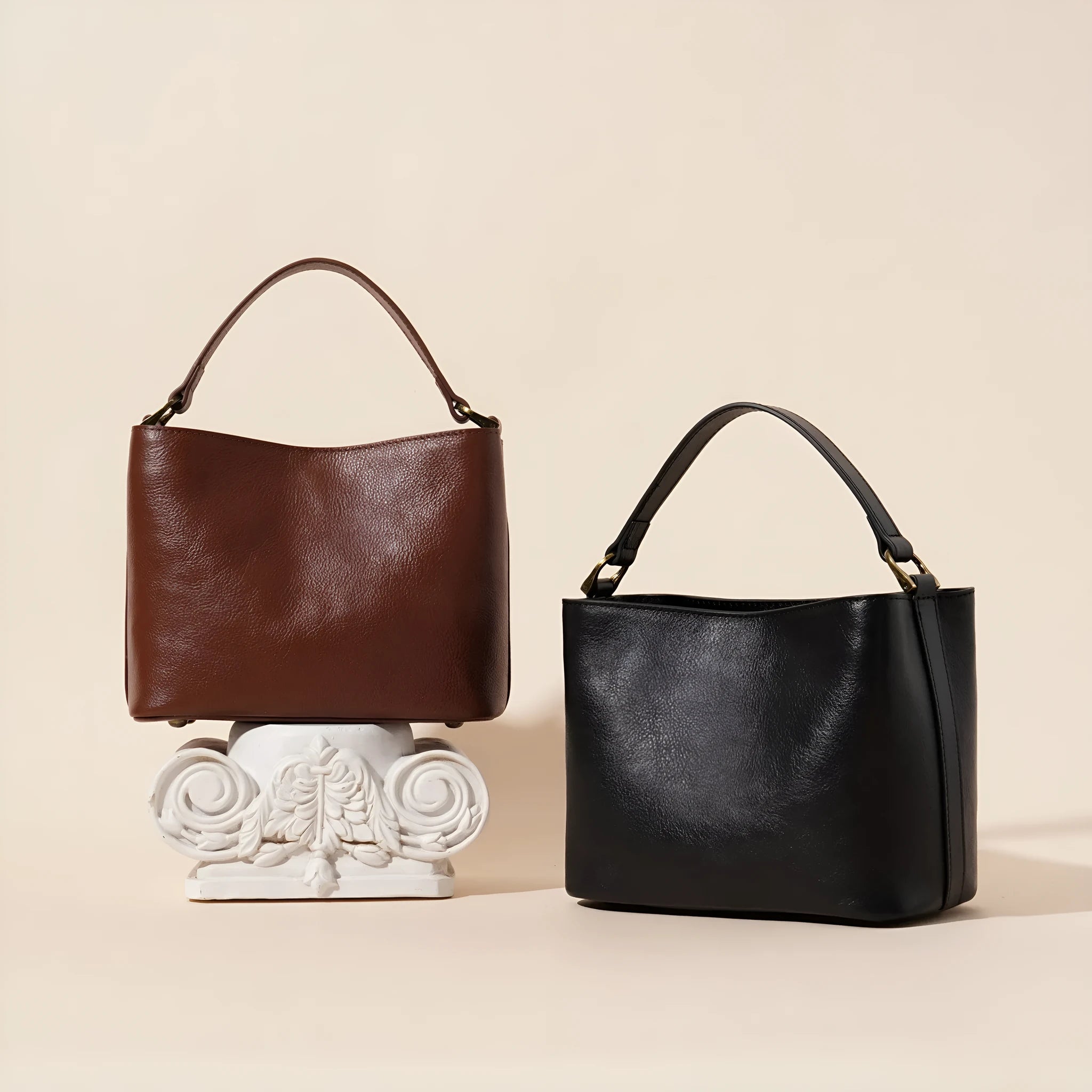 Sugar brown vintage-style women's shoulder handbag made from soft cowhide leather with visible stitching