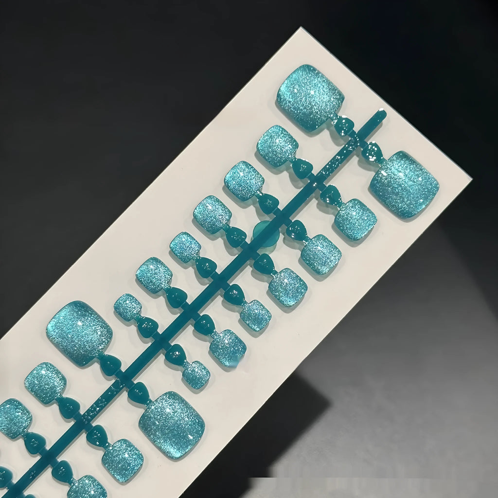 Spearmint cat eye prefabricated toenail armour set, 42 pieces in sizes S M L, dark B343 colour