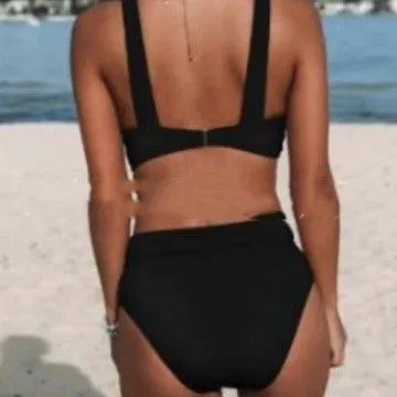 Women's solid colour slim bikini set in polyester fabric