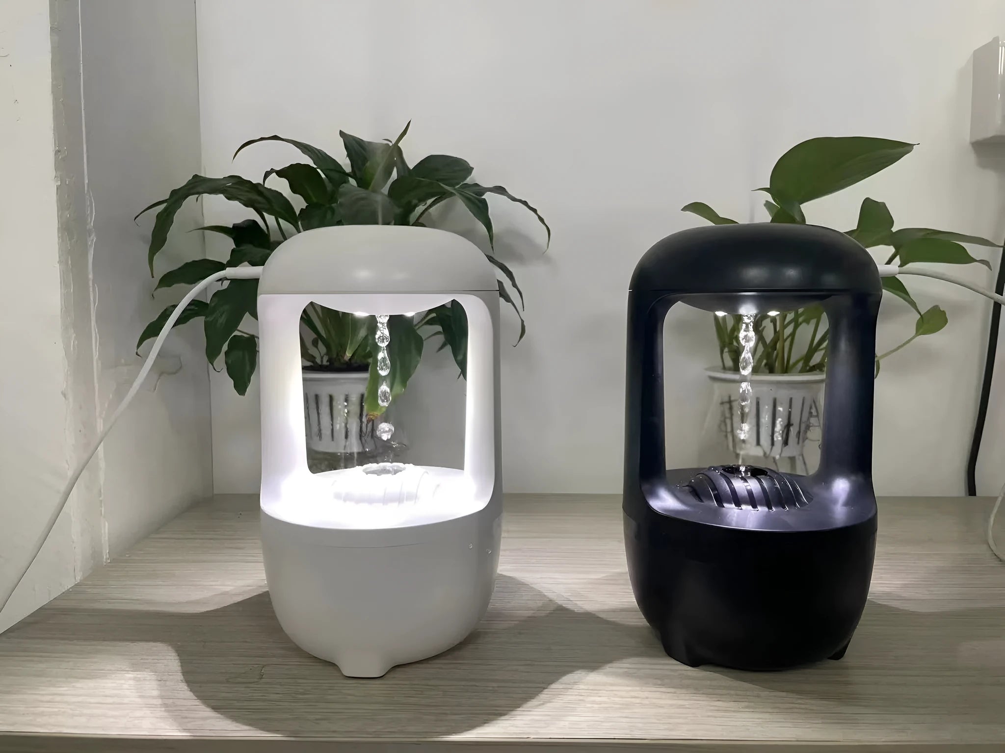 Anti gravity water drop backflow humidifier 500ml ABS USB white colour 133mm height