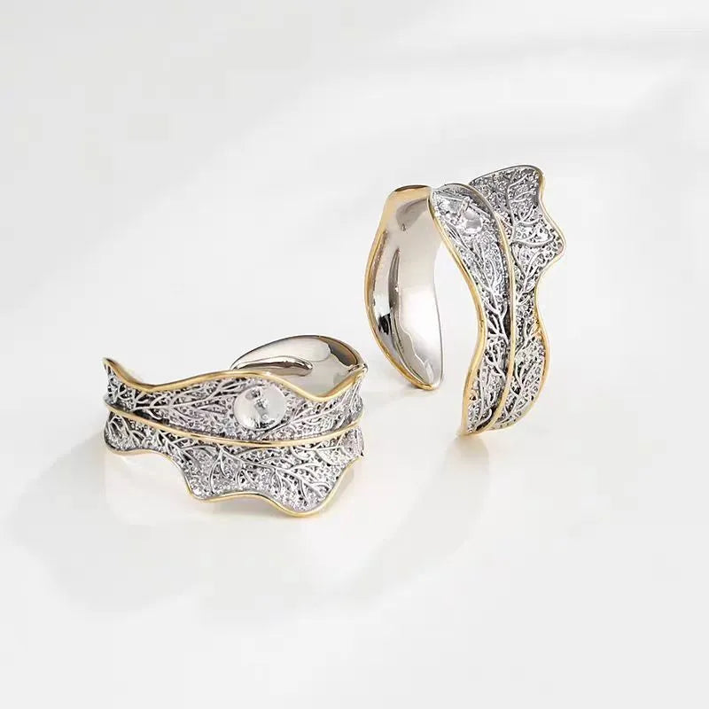 Natural freshwater pearl ring with leaf-shaped metal band and adjustable opening