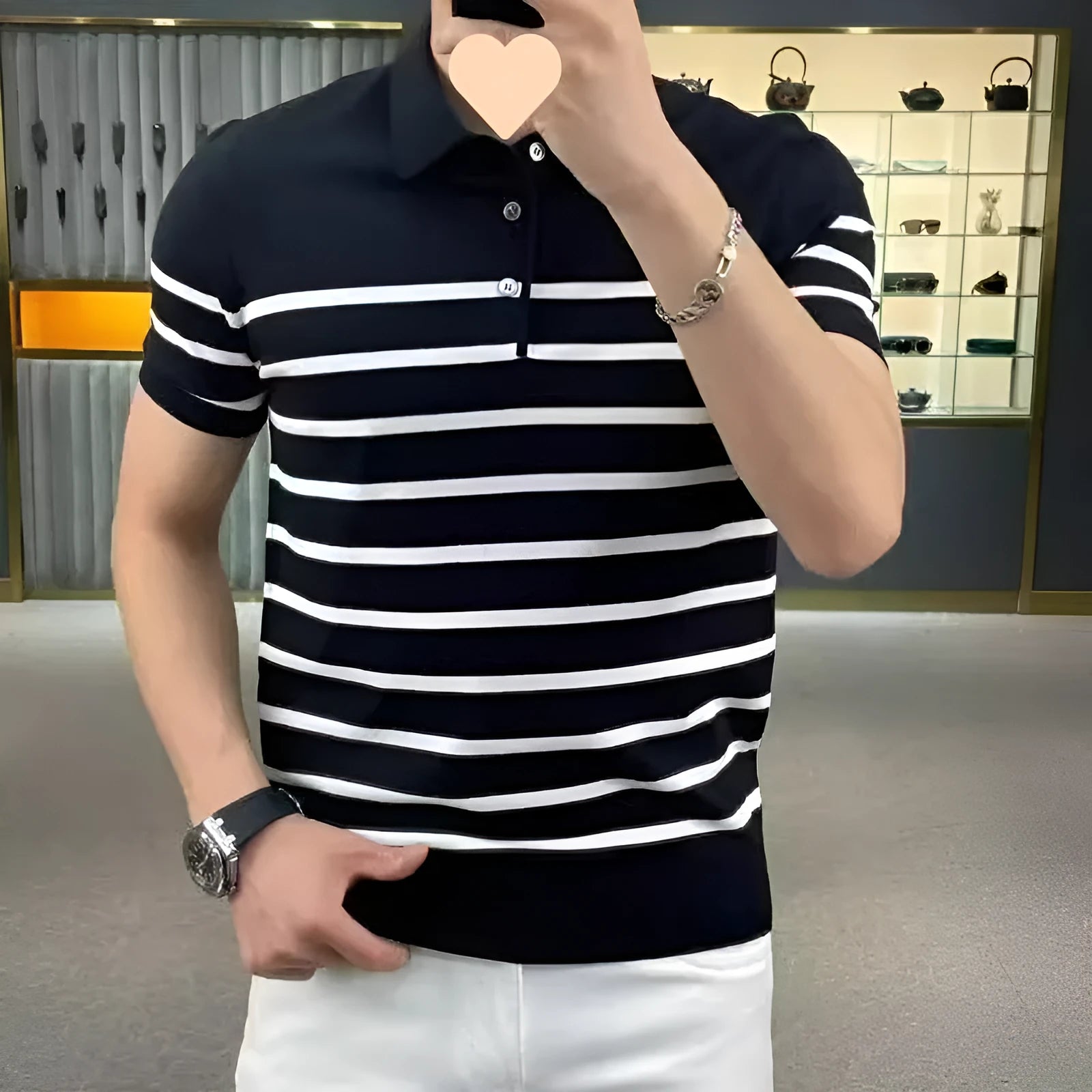Black and white striped lapel knitted t-shirt with pullover design