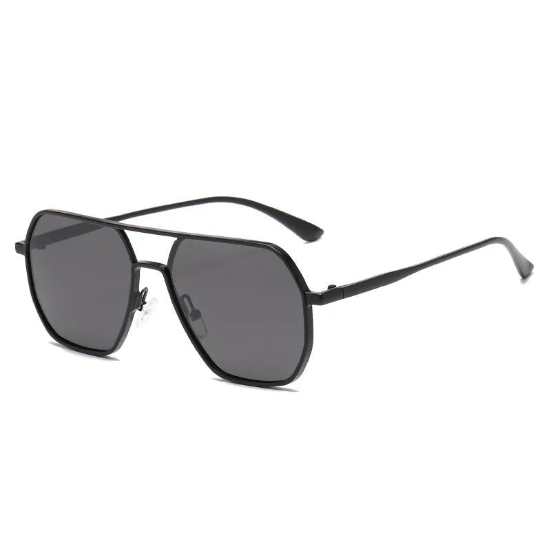 Men's polarised sunglasses with UV protection in black and gold frame options