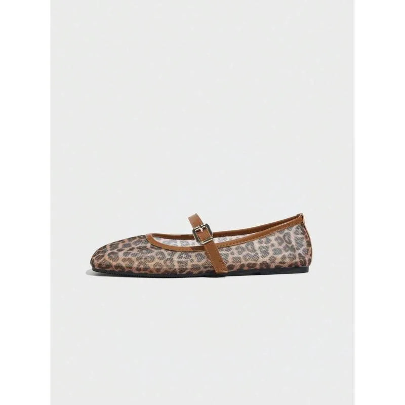 Leopard print mesh flat sandals for women with chain detail on Mary Jane style, brown colour, wool lining