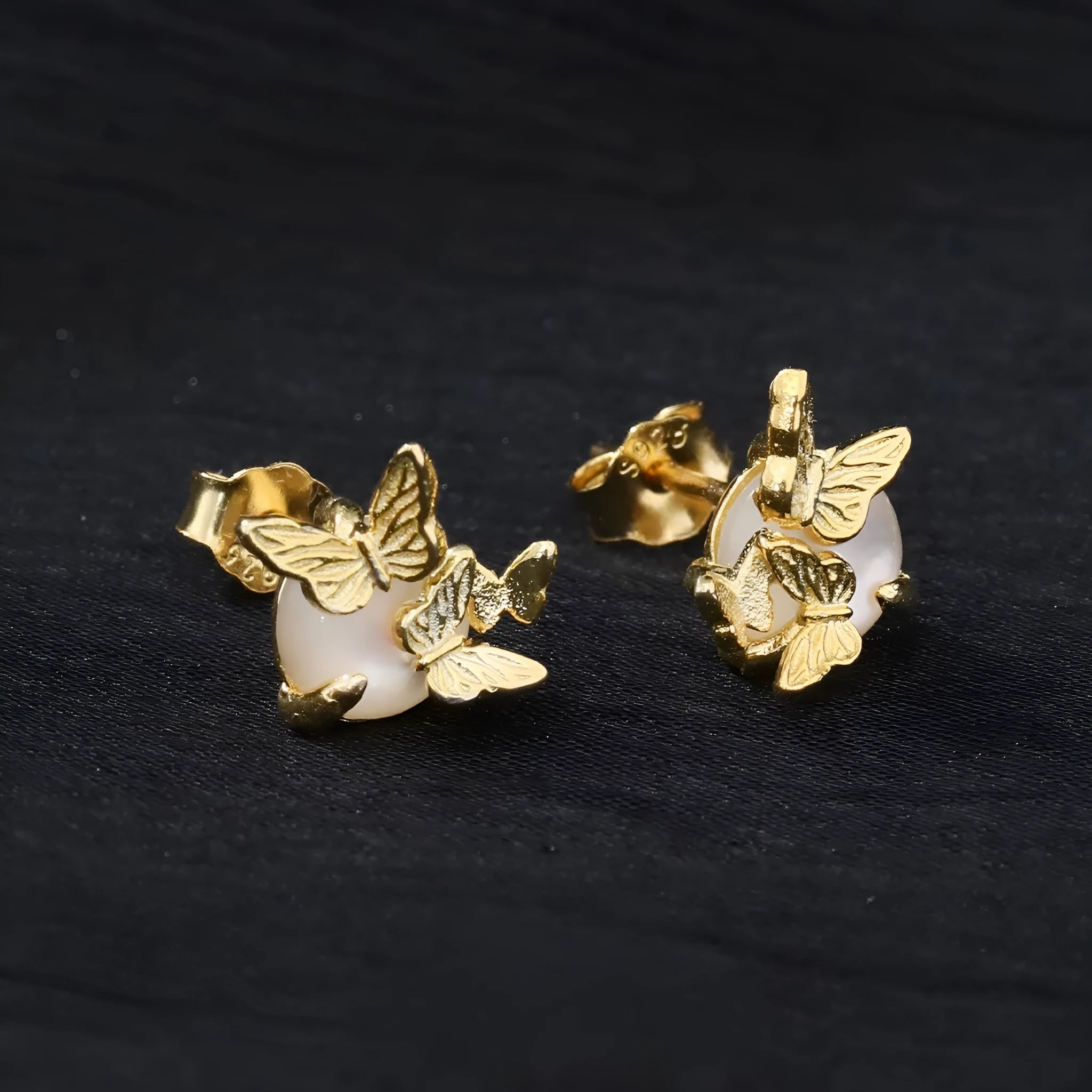 Butterfly ear studs in 925 silver with electroplated gold or white gold finish, animal zodiac modelling
