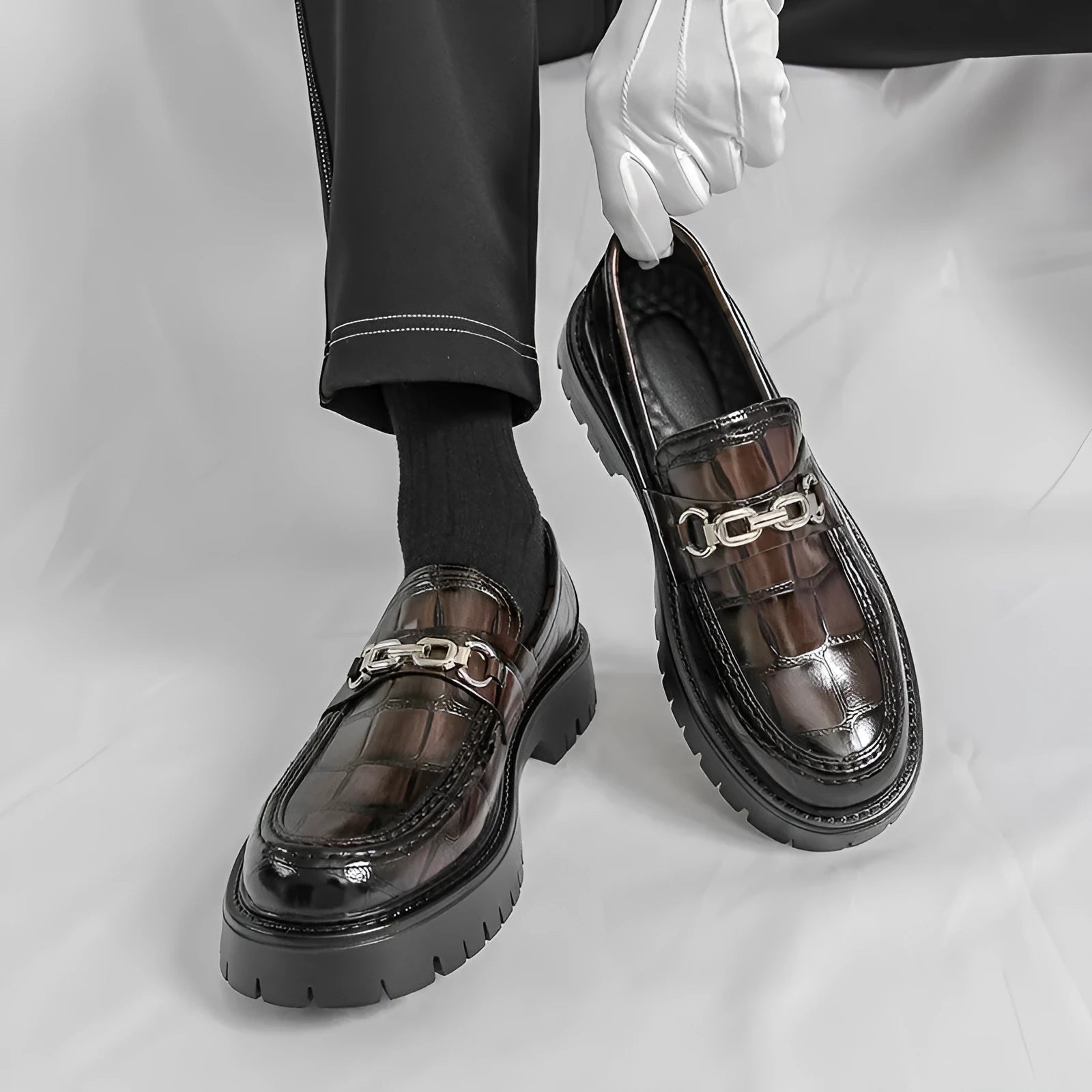 Men's crocodile pattern leather platform loafers in black, brown and yellow colours with flat heel