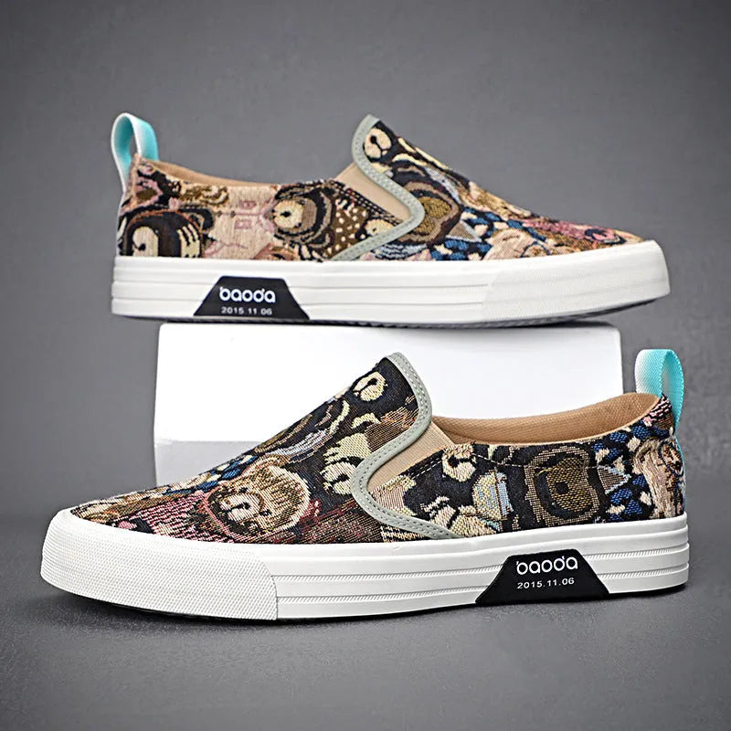 Casual canvas slip-on sneakers in khaki with vulcanised rubber sole and mesh lining