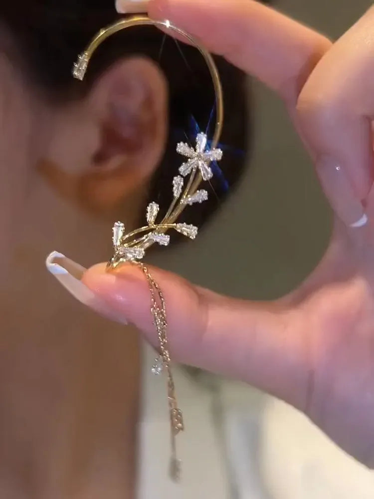 Tassel ear clip for non-pierced ears, alloy with artificial gemstone inlay, clip-on style