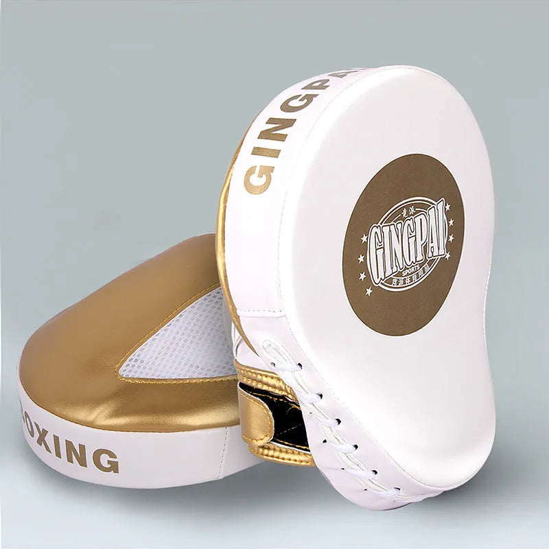 Vertical gold and green PU leather sanda baffle target for home boxer training.
