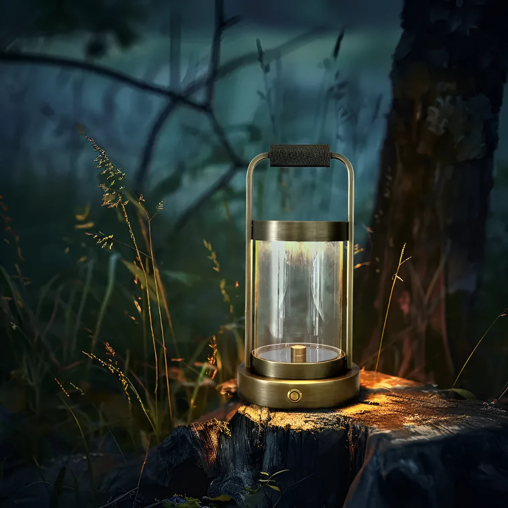 Alloy desk lamp in antique brass with 2W LED, 3000K light, 5200mAh battery and Type-C charging