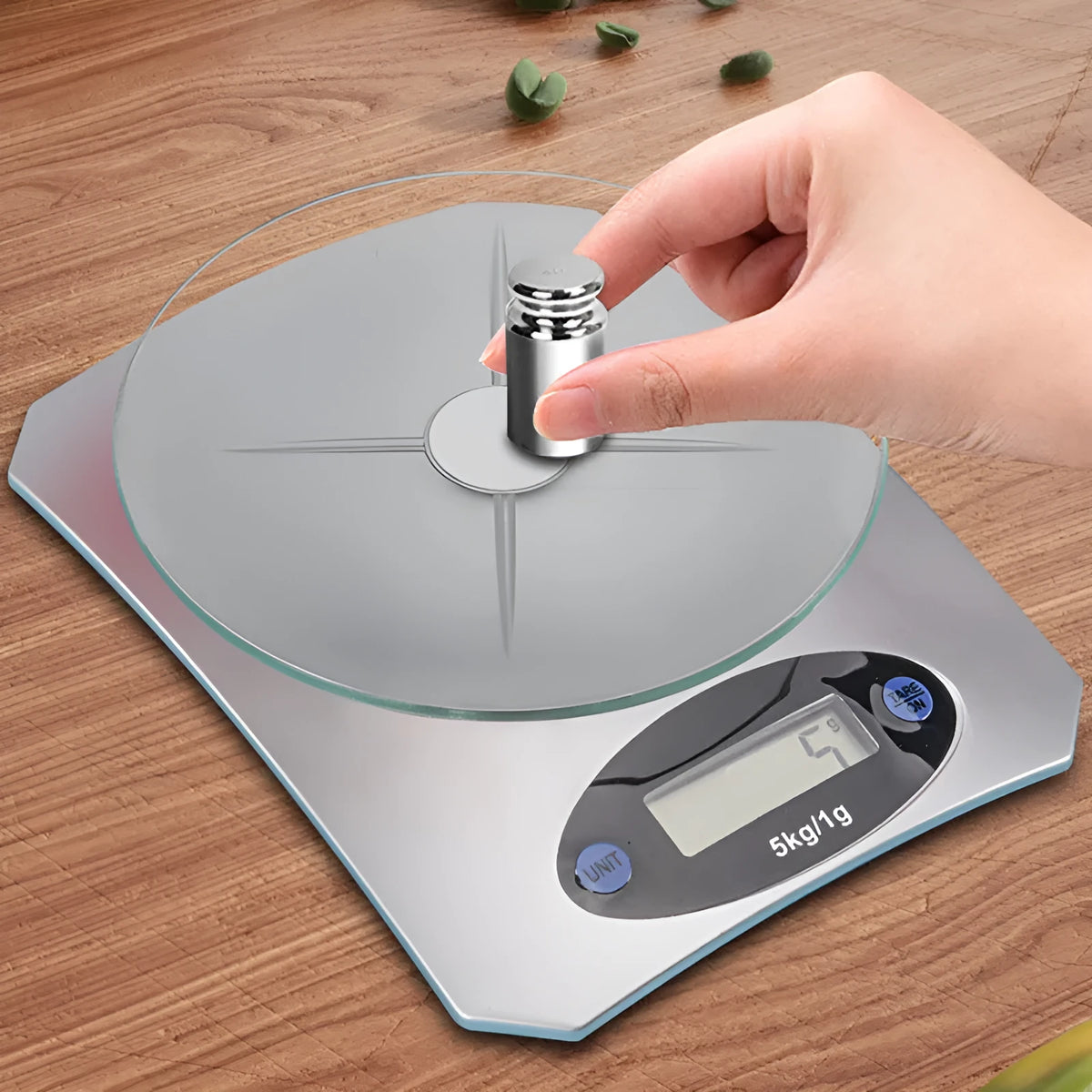 Silver white mini kitchen electronic scale, battery-powered, simple compact design for weighing