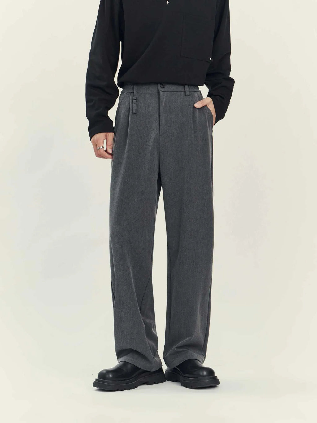 Business casual draping suit pants in straight leg fit with polyester blend fabric