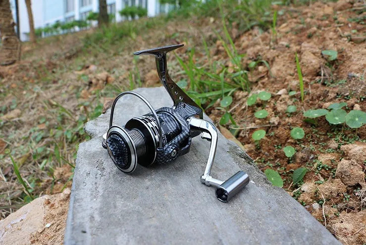 Full metal fishing spinning reel with aluminium alloy wire cup and metal rocker arm, 13+1 bearings
