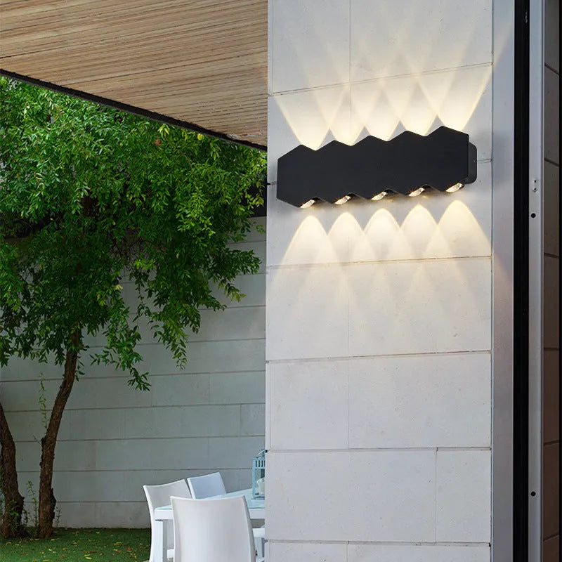 Modern minimalist LED wave shape wall lamp for corridor, aisle, hallway, or stairwell, 85-265V, one lamp