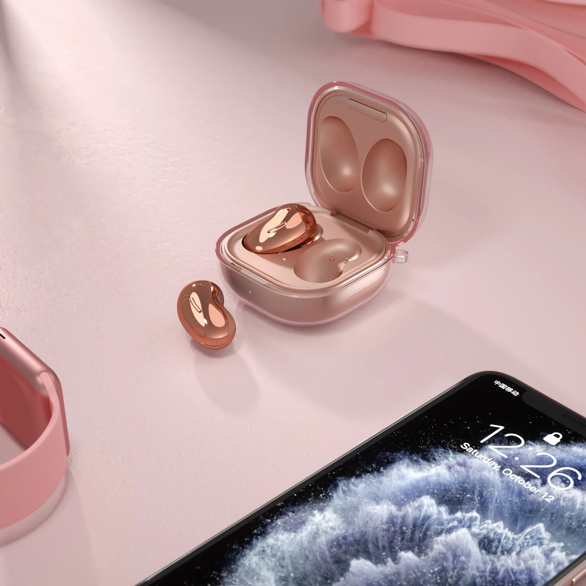 Transparent Bluetooth earphone case in clamshell design with plastic moulding construction