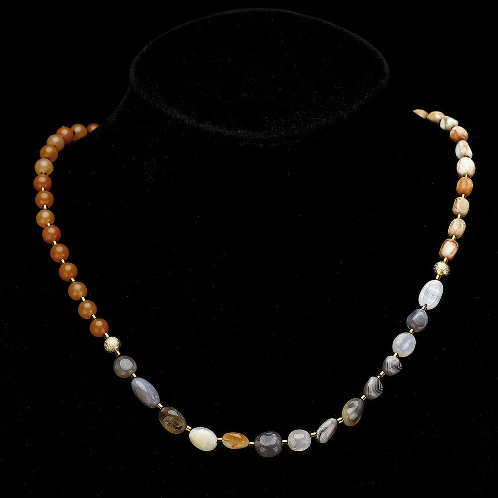 Hand-woven Persian Gulf agate multi-layer bracelet with geometric shapes in colour 3790