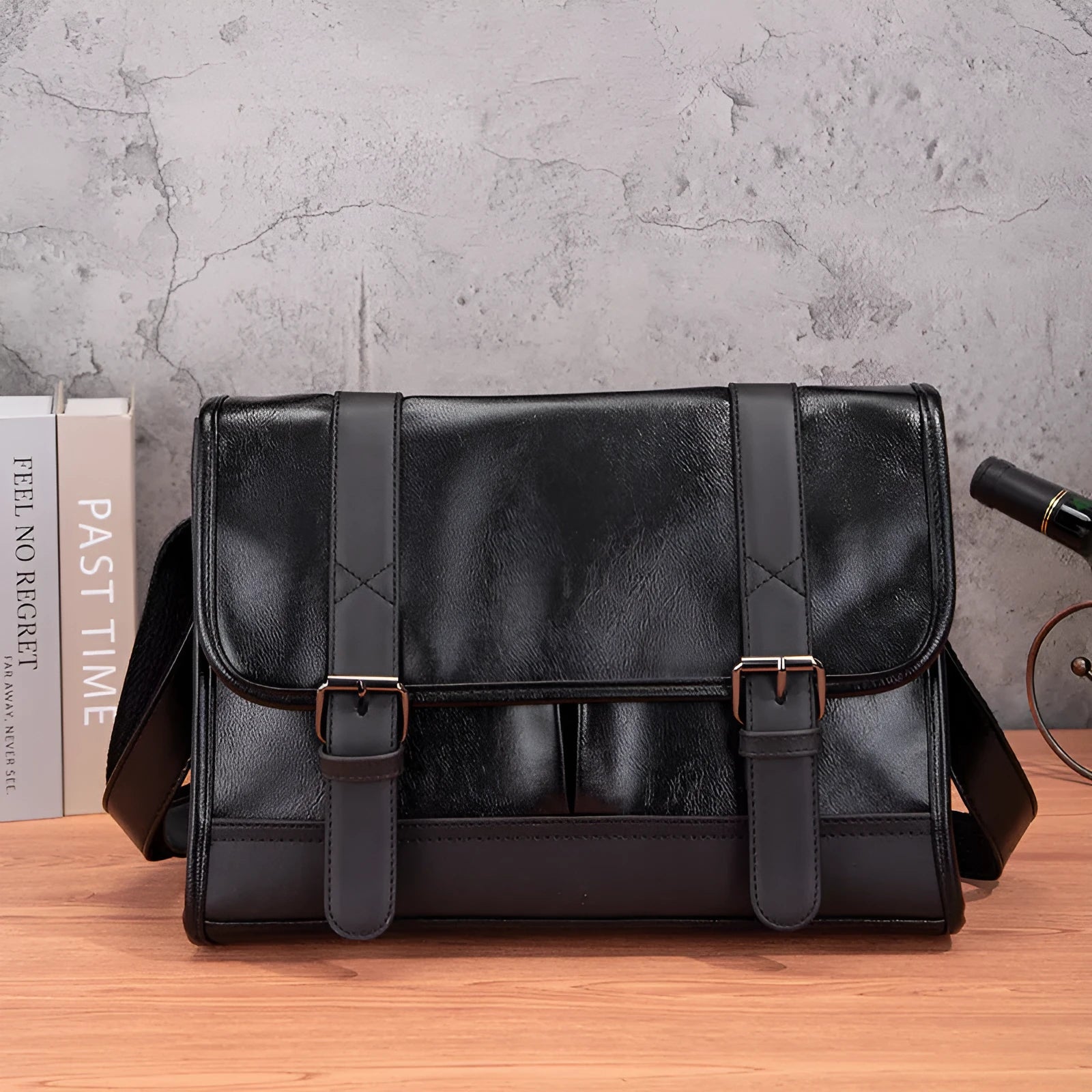 Black Korean-style men's commuter backpack with anti-theft function and sewing thread detailing