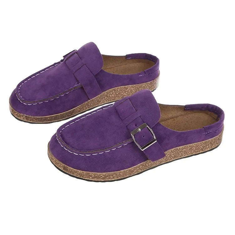 Frosted suede one-pedal flat slippers with belt buckle in green colour, foam sole
