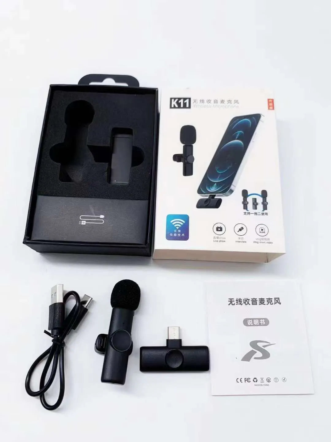 Wireless collar clip microphone for outdoor video recording with multiple interface connection options