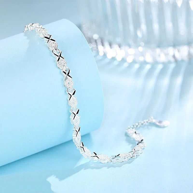 Silver-coloured geometric zircon bracelet for women, electroplated copper fashion jewellery for weddings and gifts