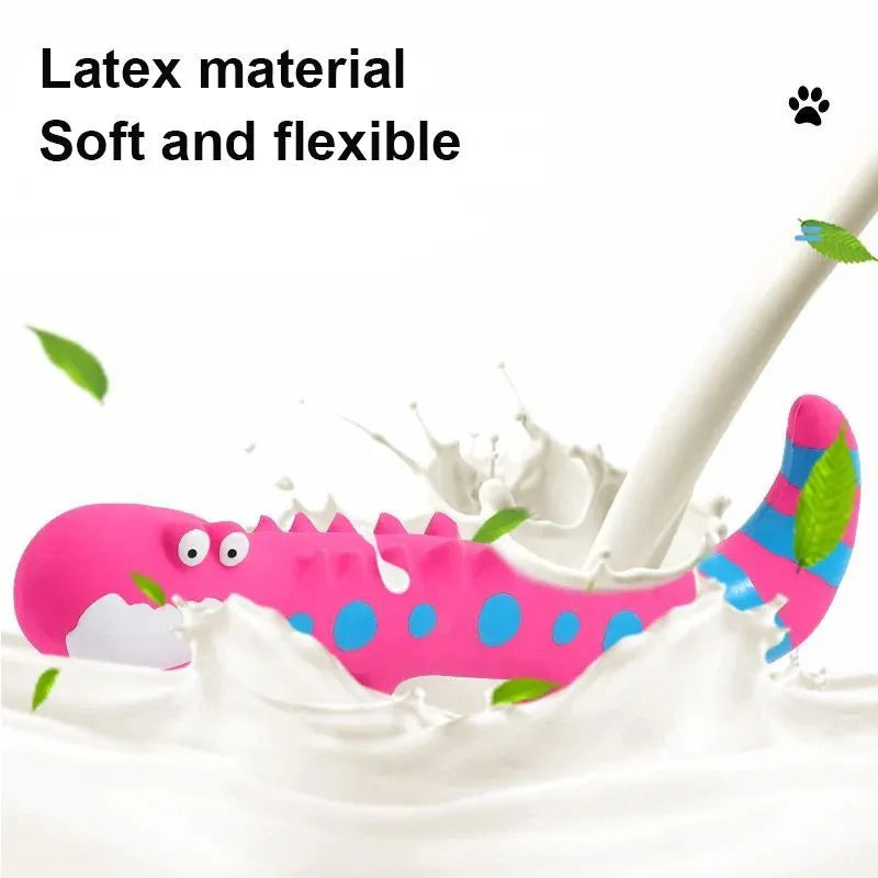 Green latex lizard squeaky dog toy with built-in squeaker for small to medium dogs, 20 cm long