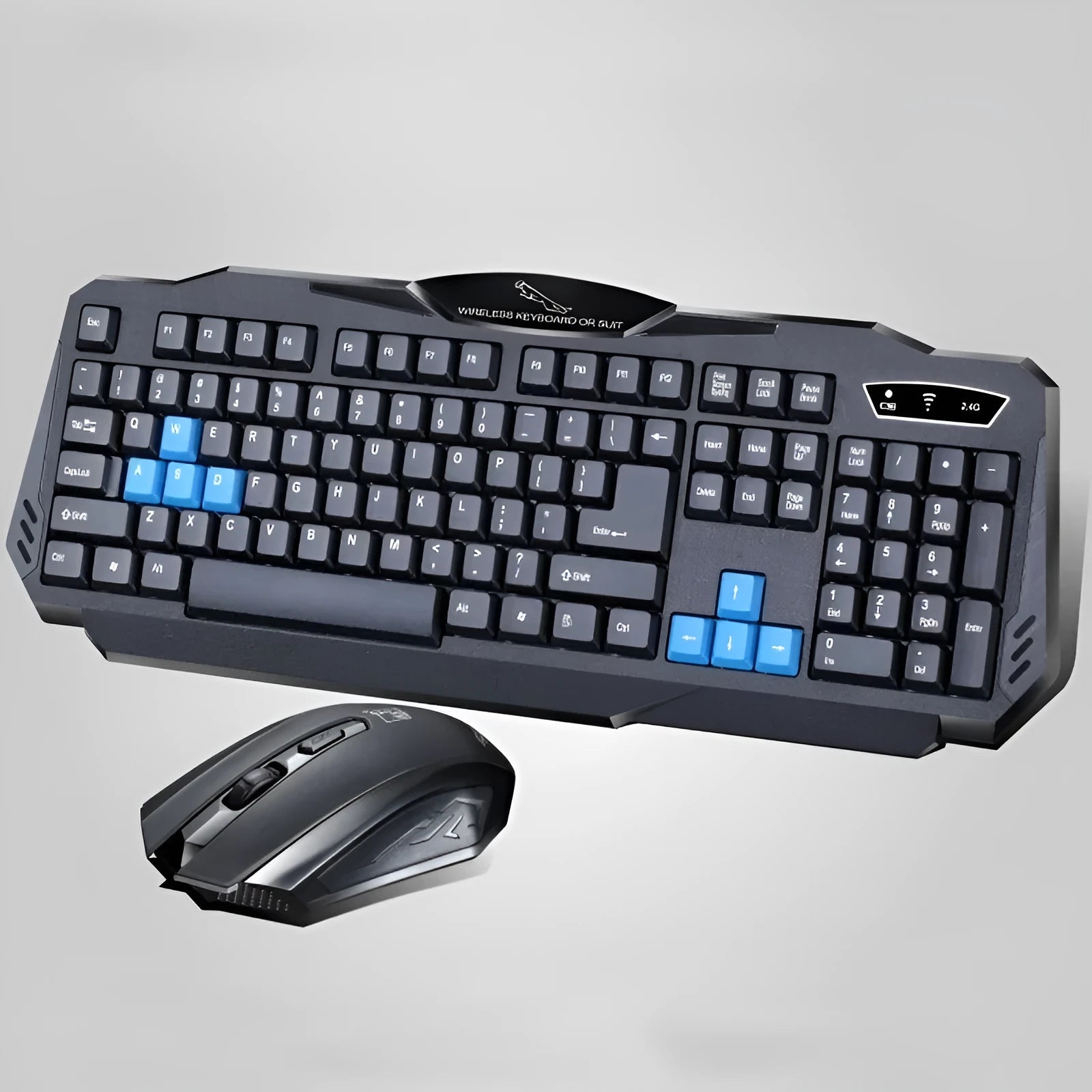 Wireless keyboard and mouse set in black plastic with USB receiver