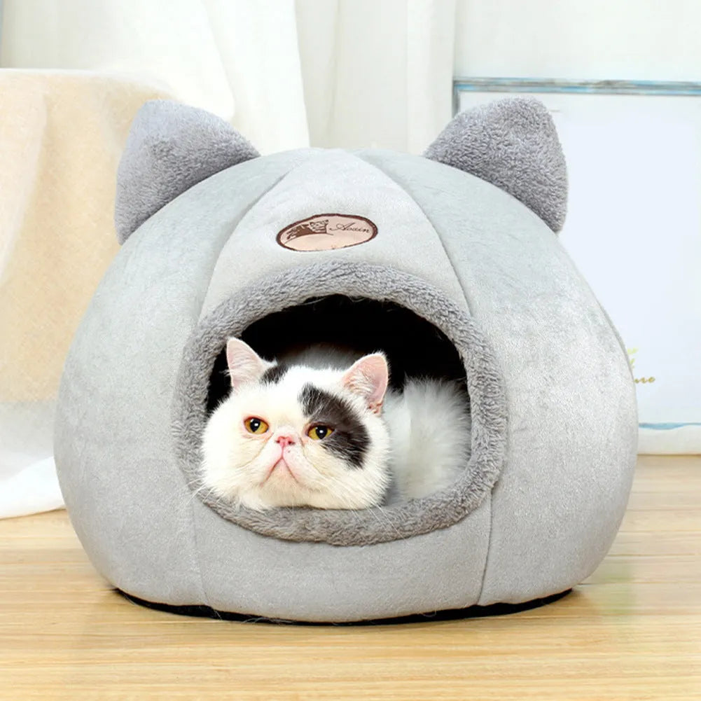Large enclosed cat winter nest with fleece interior and sofa bed design