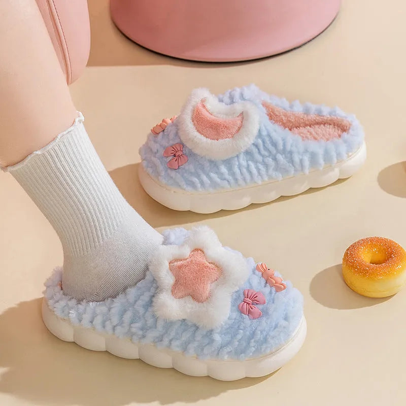 Women's light blue animal pattern fleece-lined home slippers with round toe holder and decorative flowers