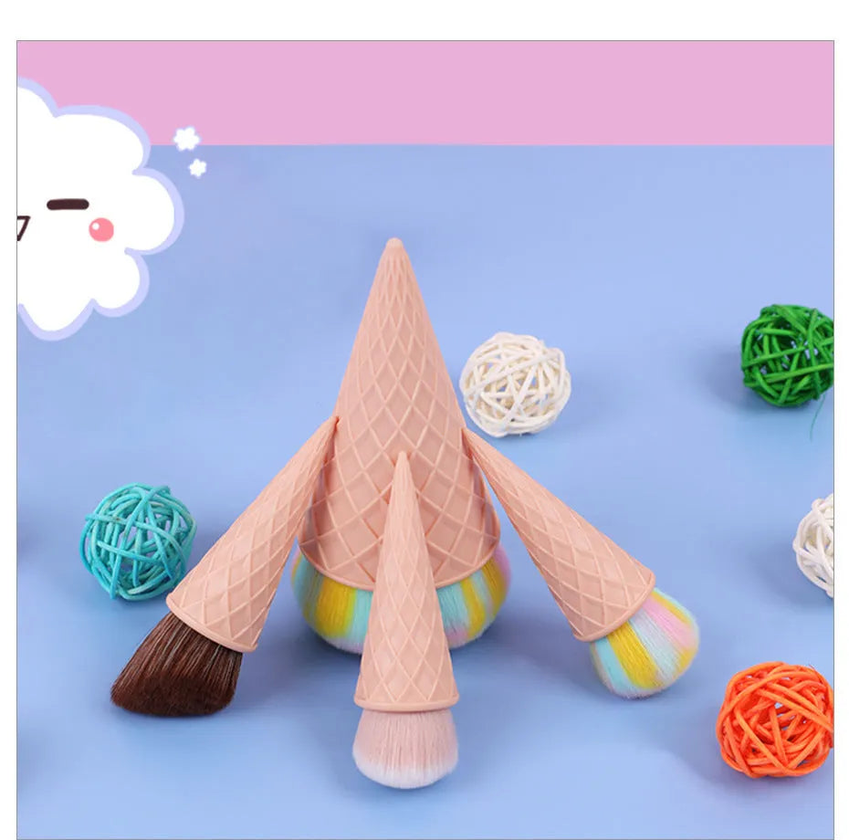 Ice cream cute fibre hair makeup brush set of 4 with artificial bristles and plastic handles in paper box