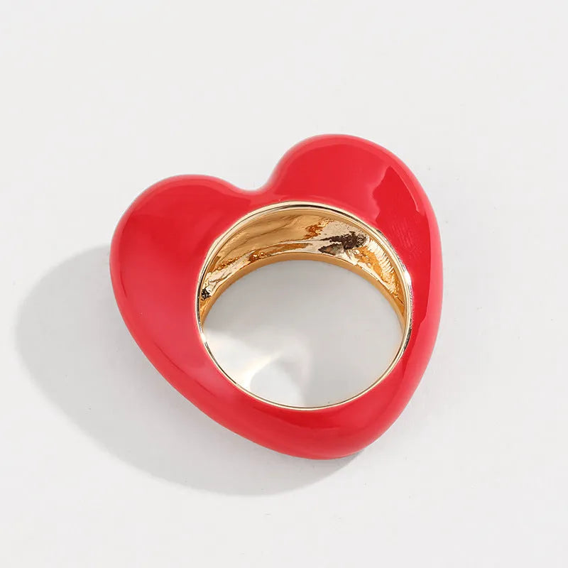 Original design three-dimensional heart-shaped enamel ring in zinc alloy.