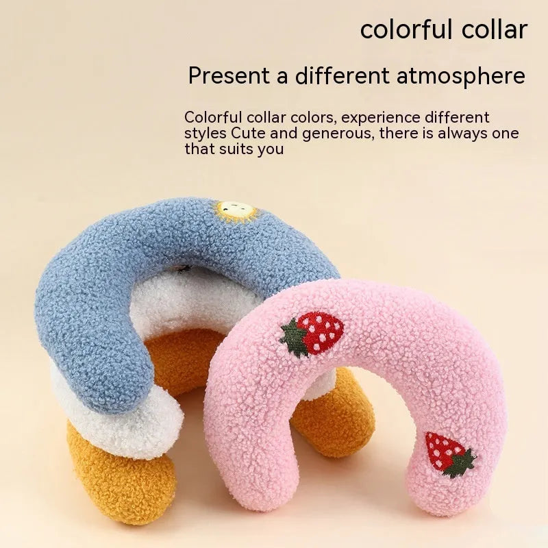 Small U-shaped cat pillow in faux fur, 26x18cm, half-donut pet bed for cats and small dogs up to 10lbs