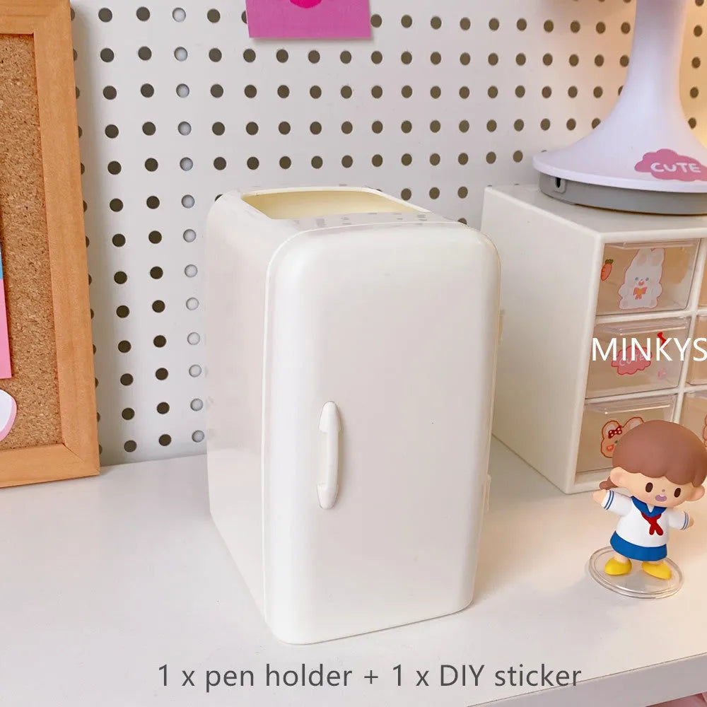 Refrigerator pencil case in PP plastic, 10.7 x 9.8 x 7.5 cm, white light blue or pink pen holder