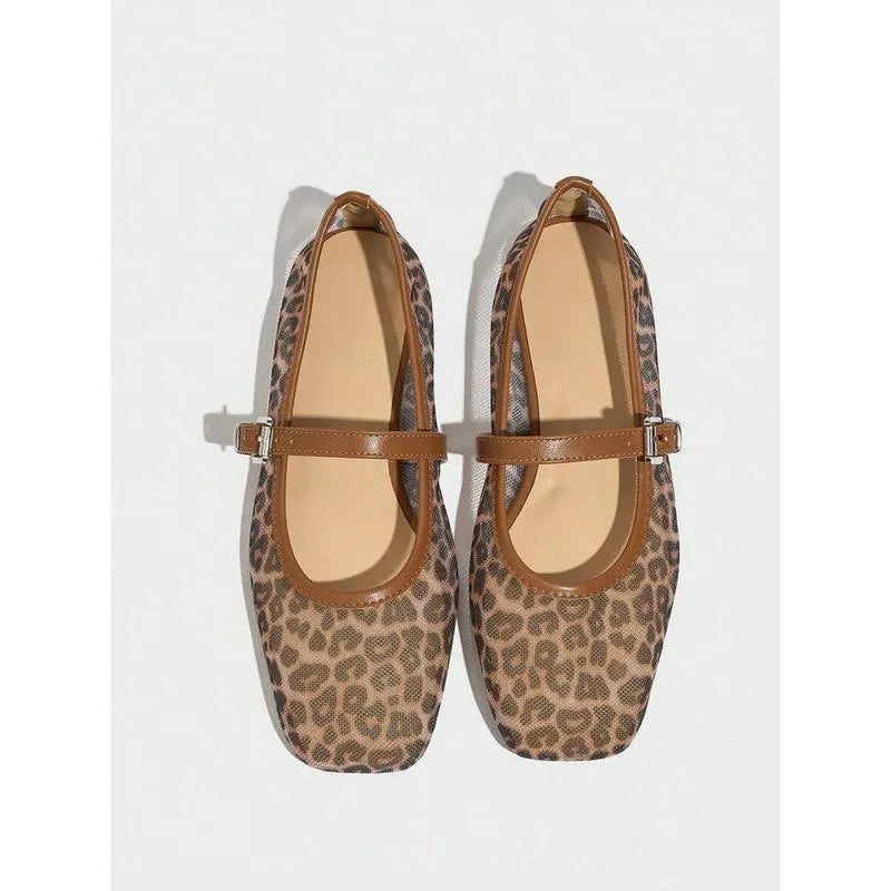 Leopard print mesh flat sandals for women with chain detail on Mary Jane style, brown colour, wool lining