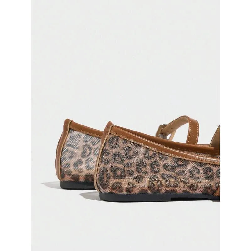 Leopard print mesh flat sandals for women with chain detail on Mary Jane style, brown colour, wool lining
