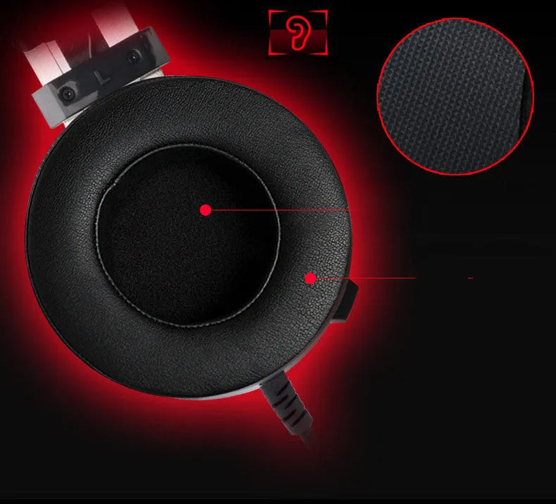 Black wired computer gaming headset with 2-metre cable and 3.5mm plug
