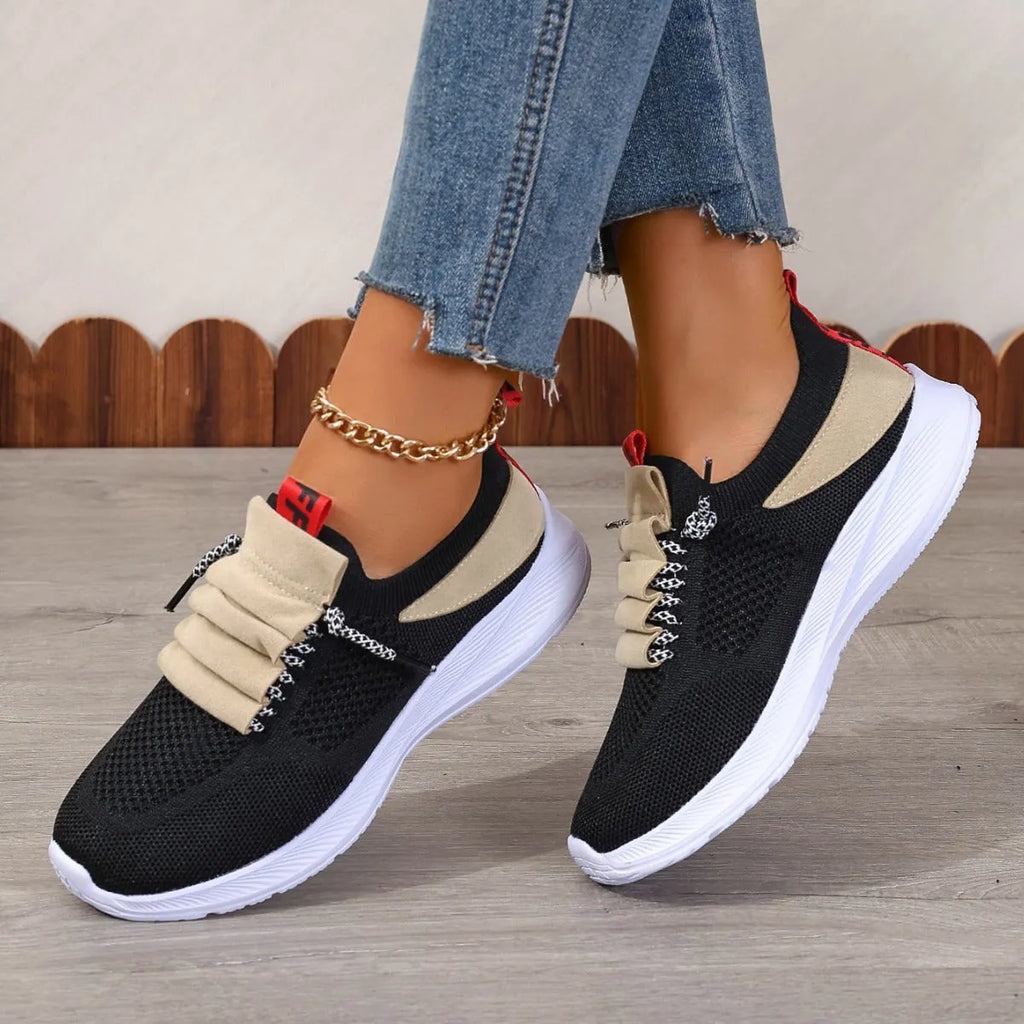 Women's casual non-slip flat heel running shoes in black, fabric upper, lace-up closure, EVA sole, size 38