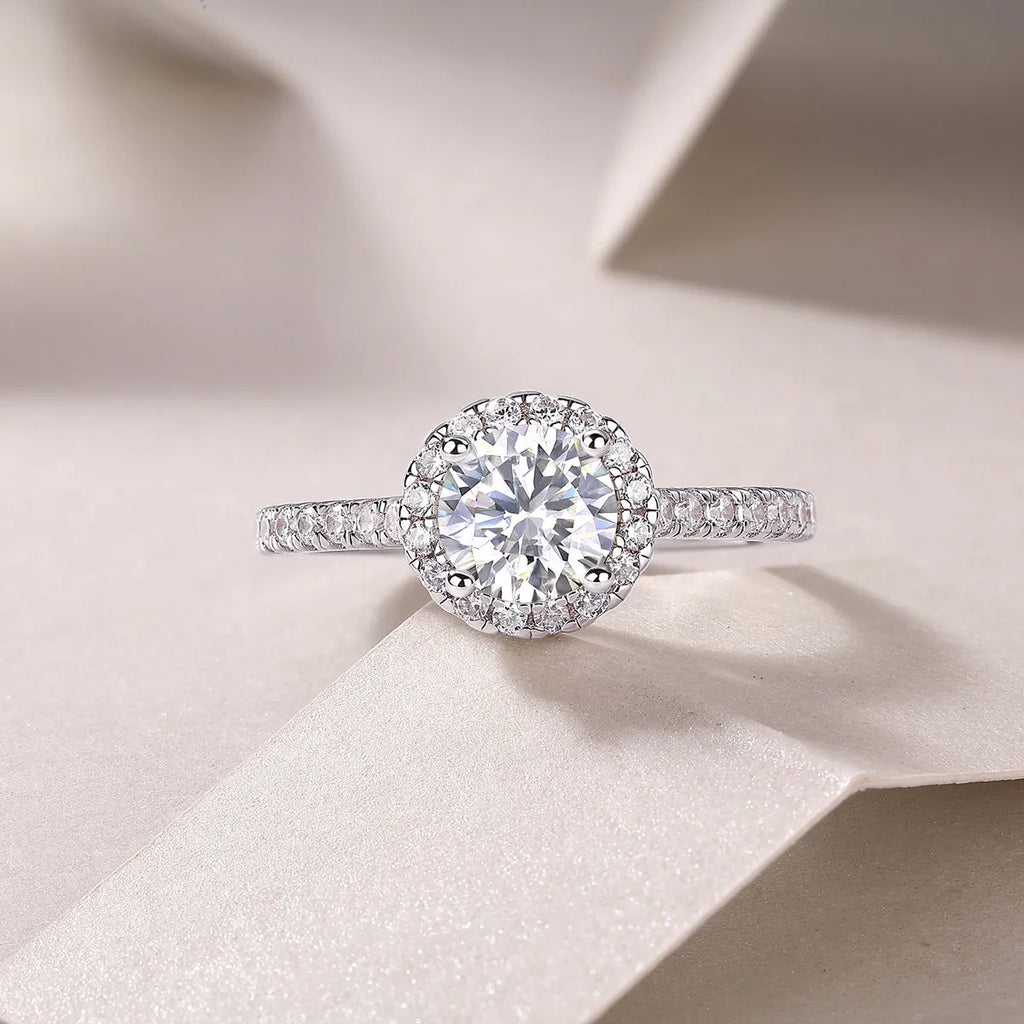 1-carat moissanite wedding ring set in platinum-plated S925 silver with gift box