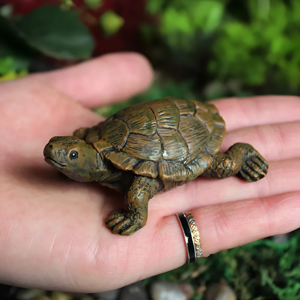 Realistic green and brown resin turtle garden ornament for miniature landscapes