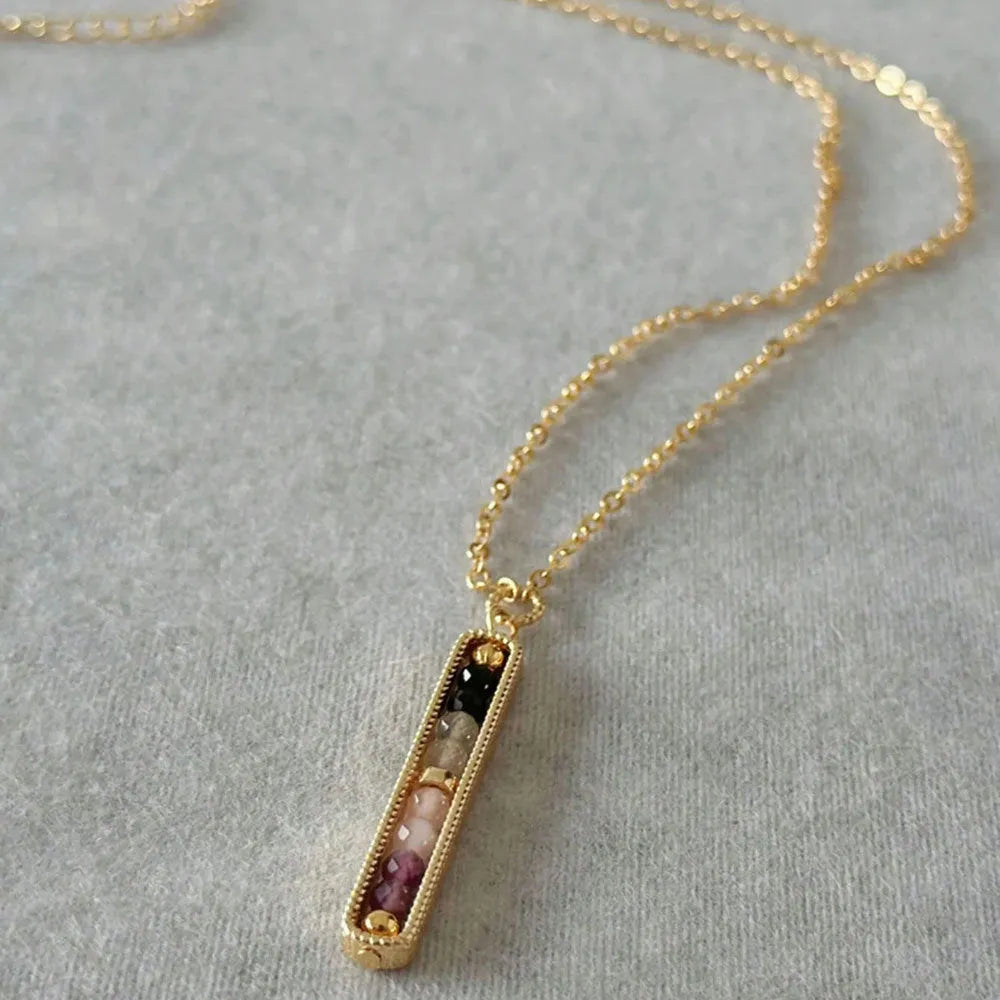 Transparent heart-shaped pendant necklace with alloy O-shaped chain, 41-50cm circumference, for women
