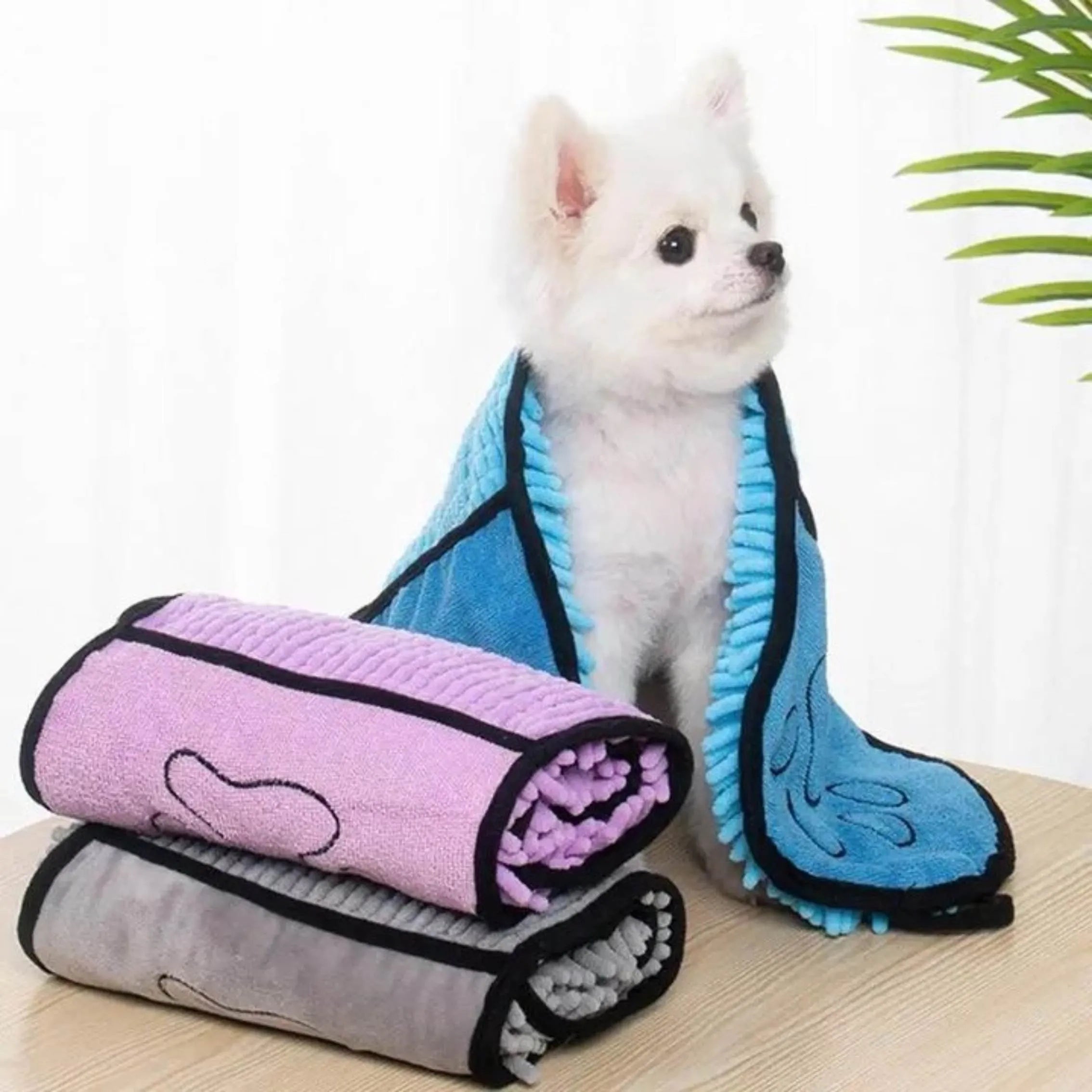 Blue pet bath robe towel for dogs and cats, showing quick-dry absorbent fabric