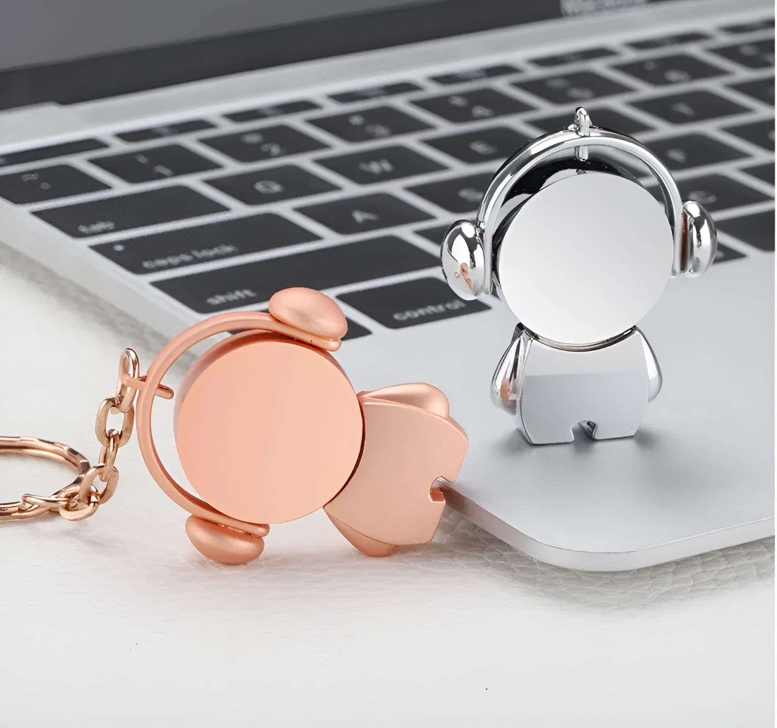 Creative metal USB flash drive with cartoon musician and car design in silver or rose gold colour