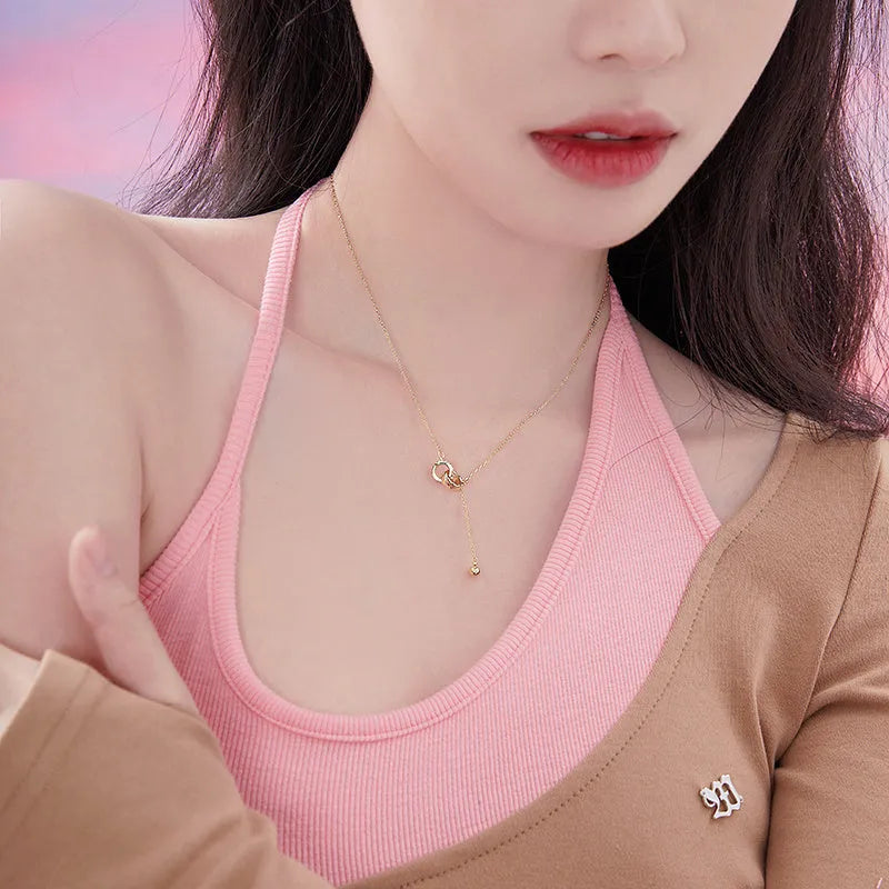 Gold plated clavicle chain necklace for women in gold colour, single necklace