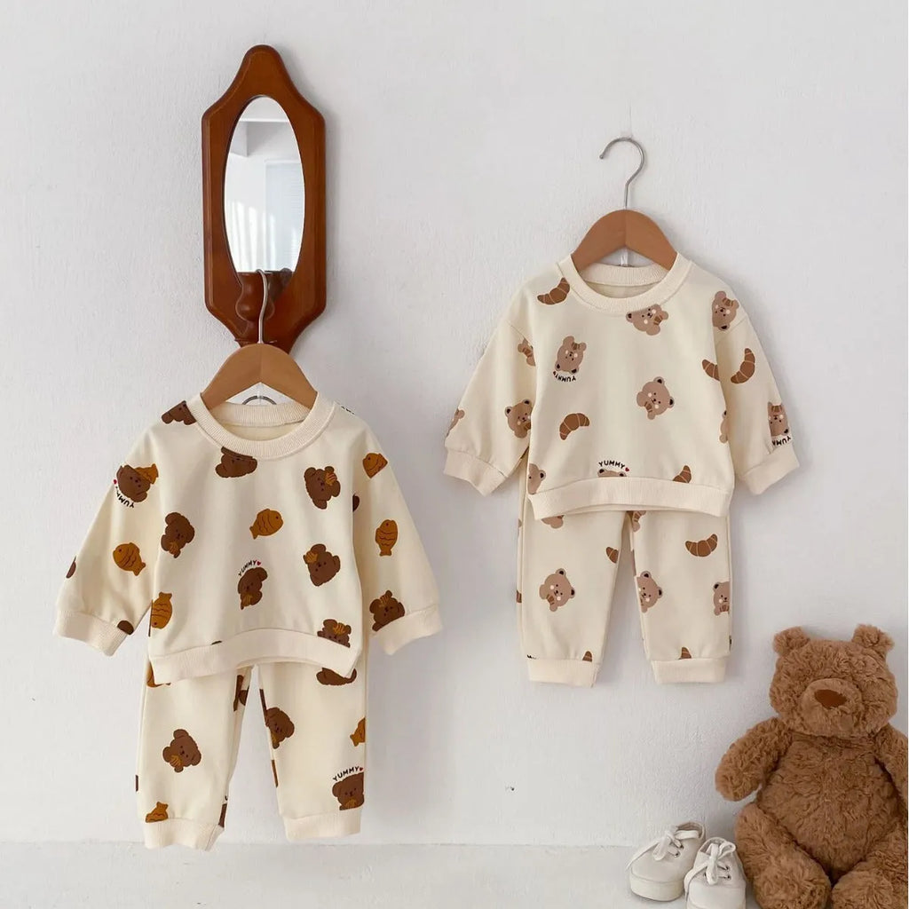 Bear round neck long-sleeve cotton suit with animal cartoon pattern, shirt and pants set in Bear or Flying Fish colours