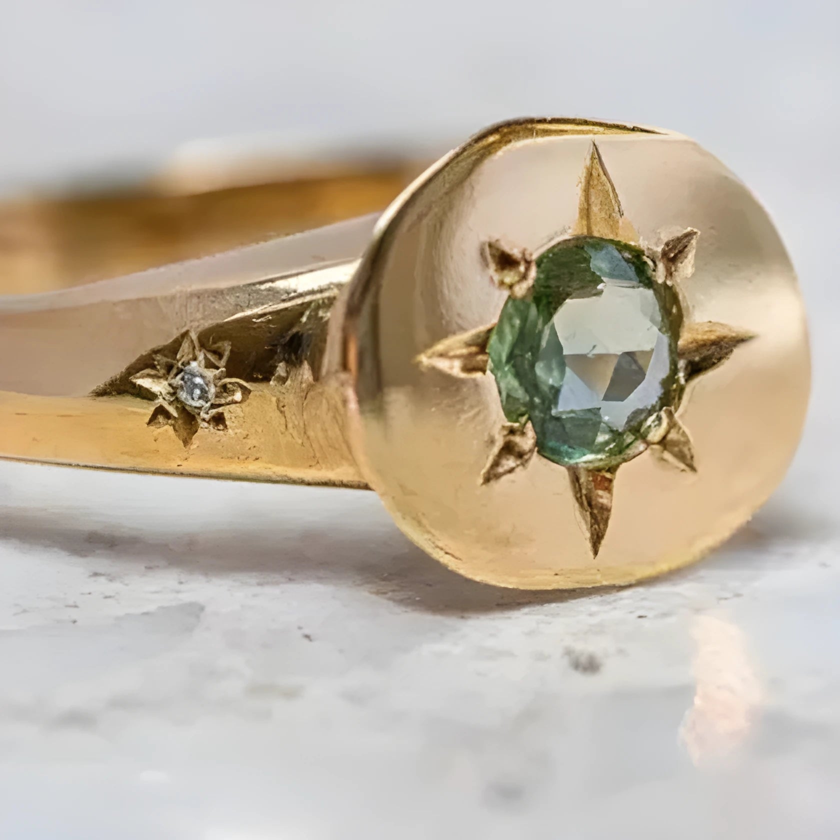 Gold adjustable opening ring with star shape and oval asterism zircon, zinc alloy