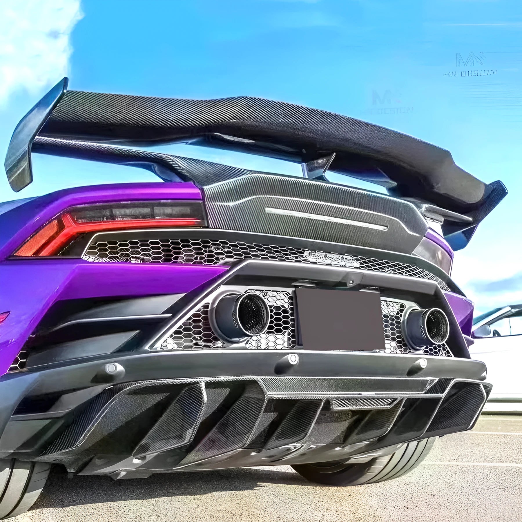 Carbon fibre rear spoiler tail wing for Lamborghini LP610 LP580 in black finish